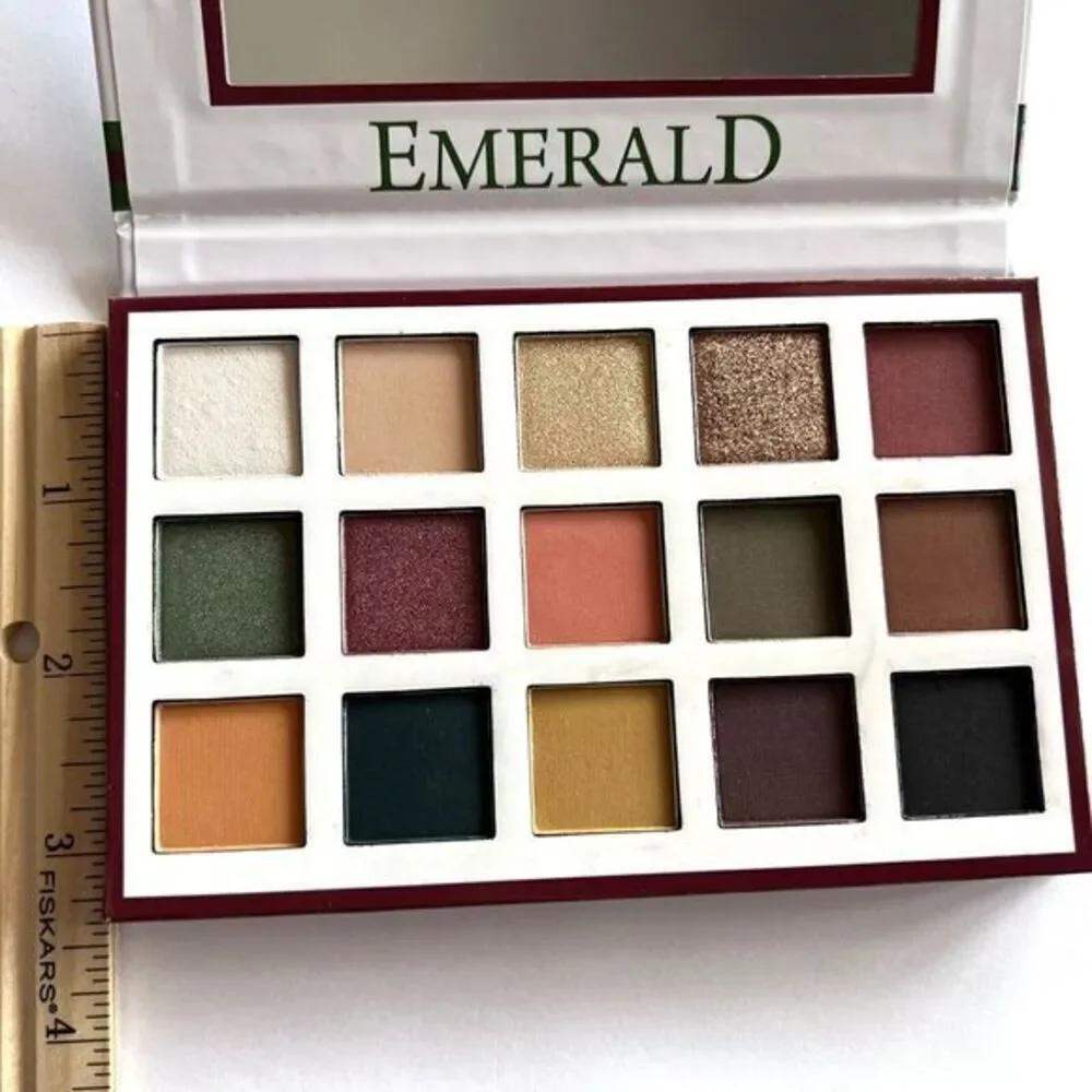 BEAUTY CREATIONS EMERALD EYESHADOW PALETTE CRUELTY‎ FREE